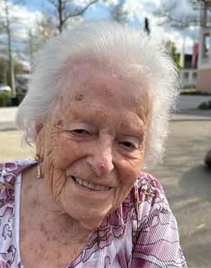 Profilbild von Theresia Brüderl Profilbild von Theresia Brüderl